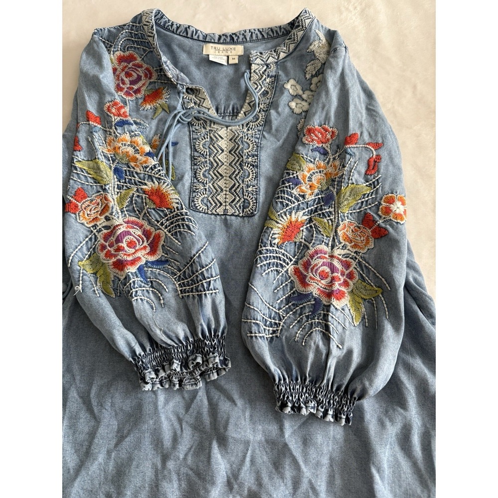 Tru Luxe Jeans Tencel Embroidered Tunic Top Medium Boho Floral Peasant Blue - Picture 11 of 11